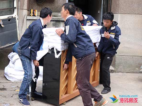 昆明鋼琴搬運(yùn).jpg 昆明鋼琴搬運(yùn).jpg